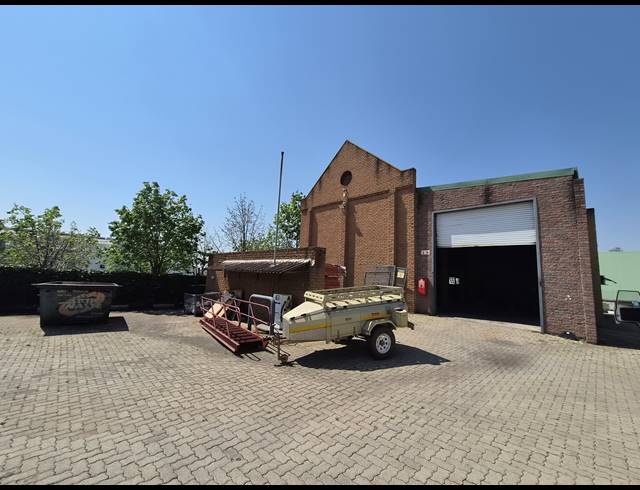 7,988M² WAREHOUSE TO LET IN RANDJESPARK